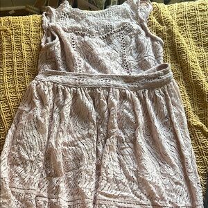 Elegant Lace 2 peice set  in Light Pink •never worn just tried on!•